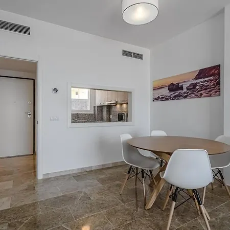 Amazing With Sea Views And Ac, Pa06 *